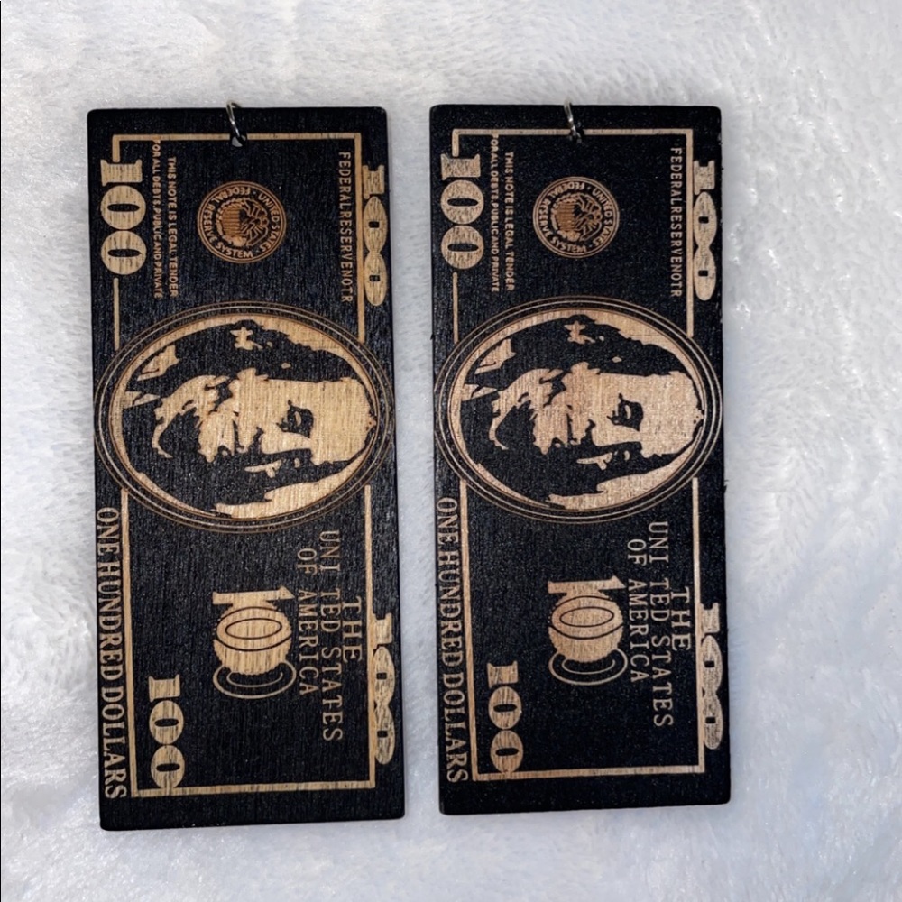 Wooden fashion earrings